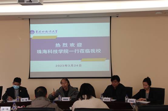 说明: F:\bwin国际\bwin必赢\加班工作\珠海科技学院来访照片\IMG_4422.JPG